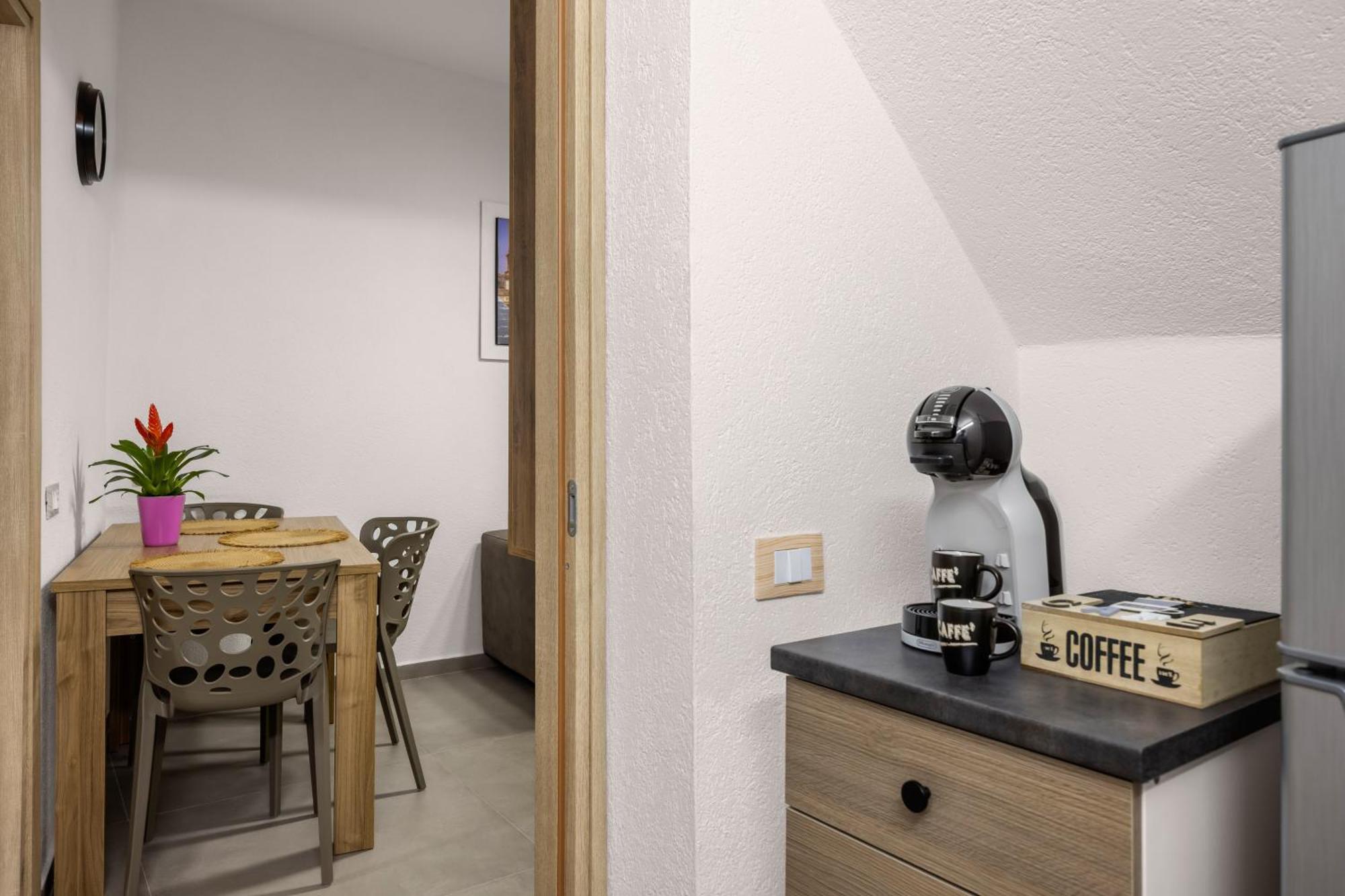 G E B Central Apartment Palermo Bagian luar foto